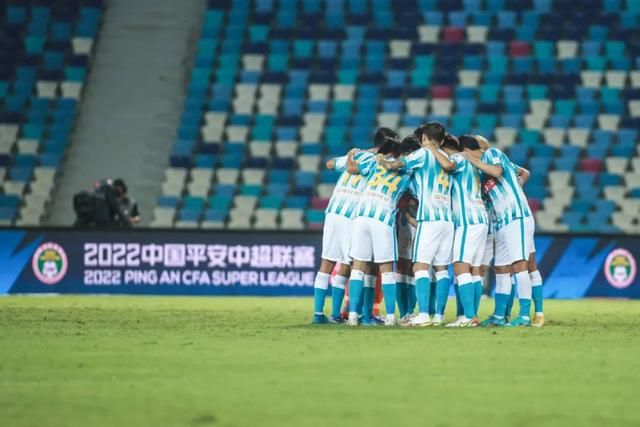 国产乱人乱精一区二区视频密
