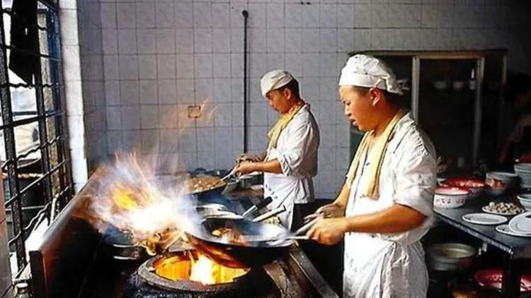 和丈夫的部下喝醉了